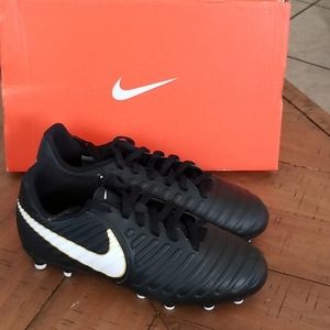 🆕️ Nike Cleats